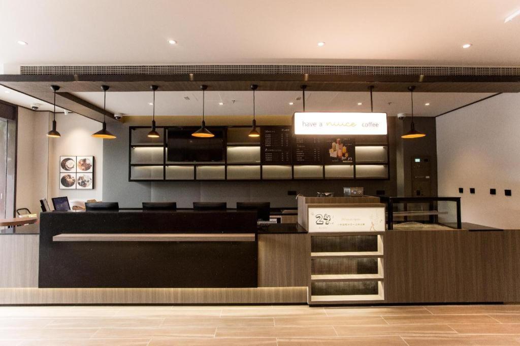 Hanting Qingpu Huijin Road Metro Station Hotel